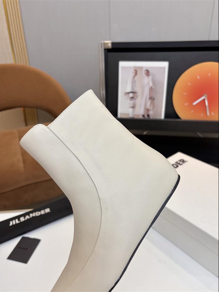 2025112818547789 360